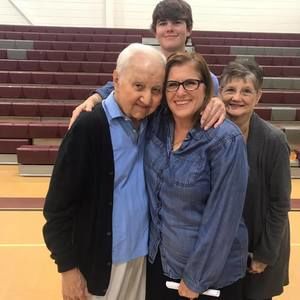 Meet your Posher, Joni